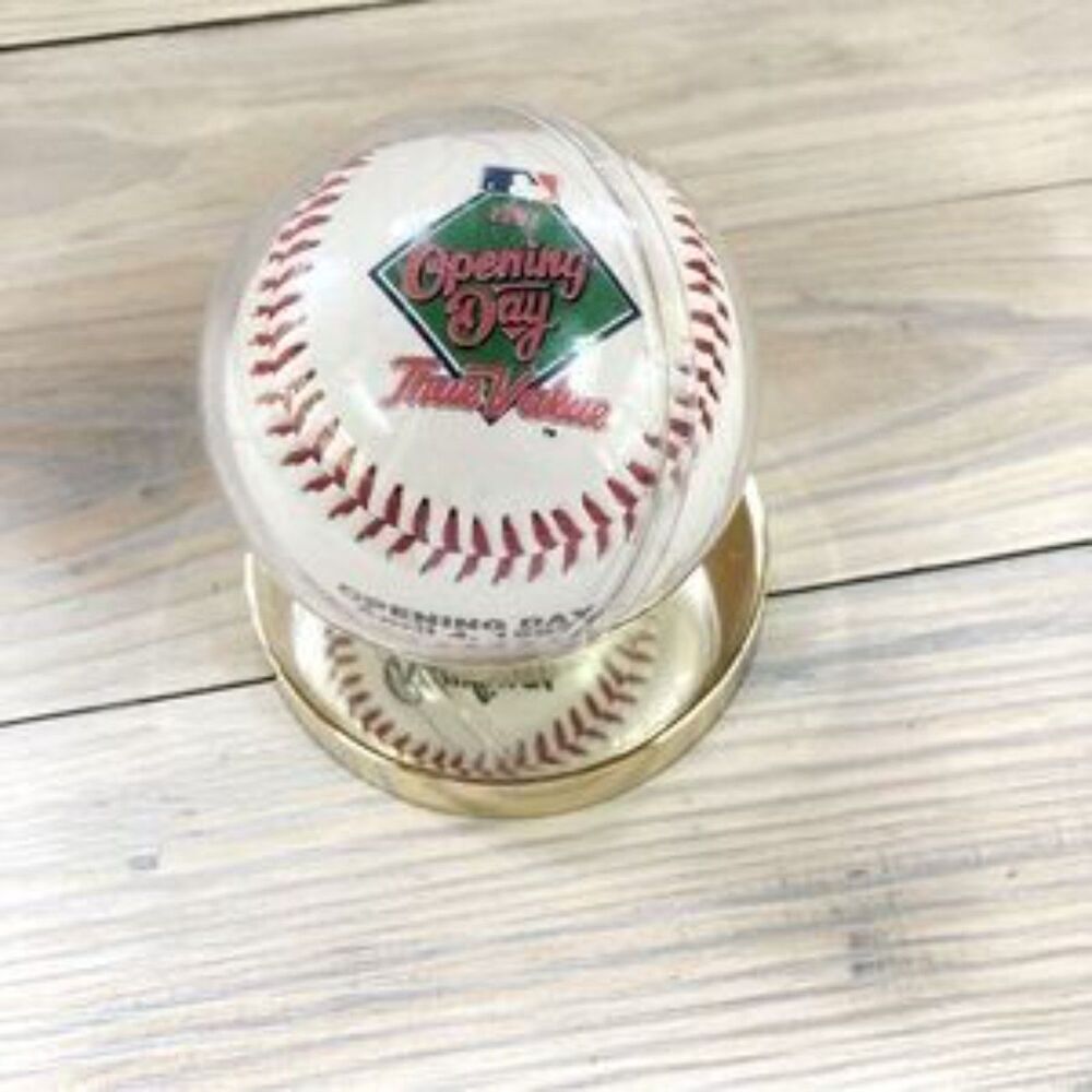 Atlanta Braves Commemorative MLB Braves 1997 Opening Day Baseball in Case - Picture 2 of 10
